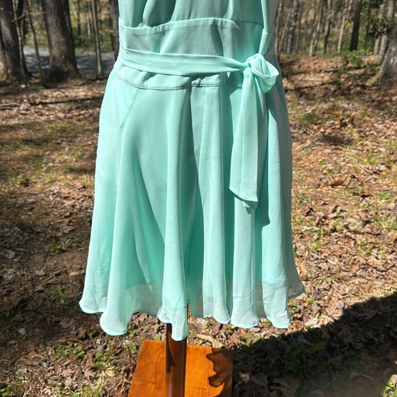 Marciano by Guess Femme Petale romper Mint color Size Large - Picture 5 of 10